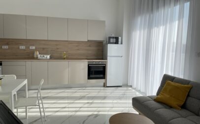 B004/1 - 1 bedroom sunny flat for rent